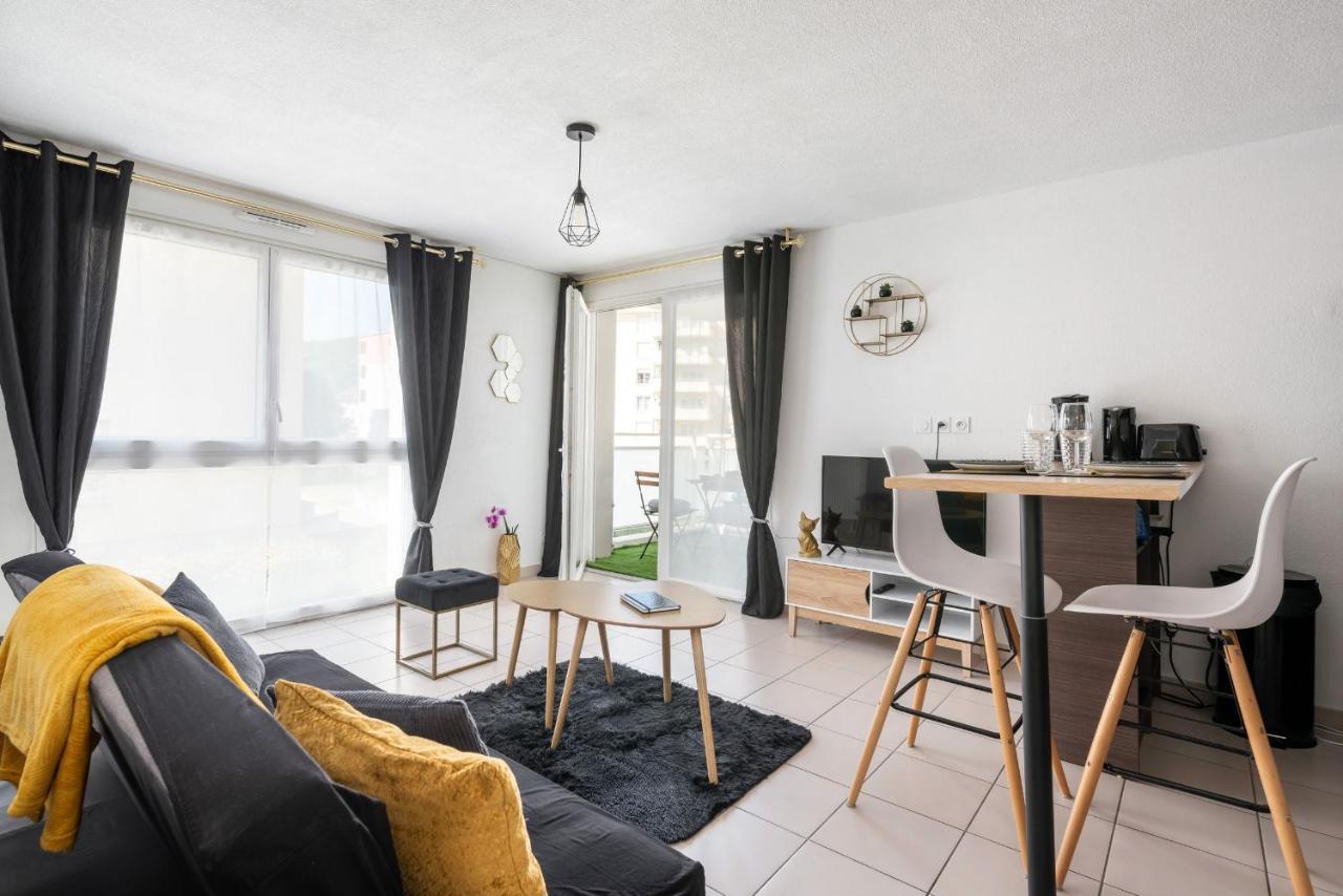 Pure Gold - Casa Vostra - Caution 800 Eur & Id Requises - Annemasse Proche Chateau Rouge Esterno foto